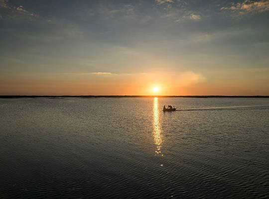 Grafika Największe jezioro przybrzeżne w Polsce